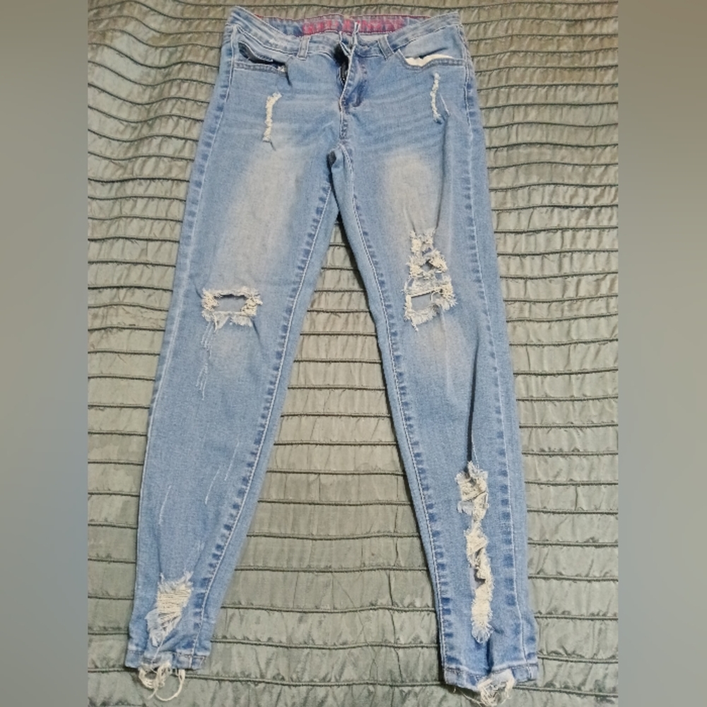 Juniors Gogo jeans. Mid rise size 5